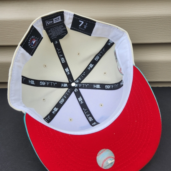 Off White Detroit Tigers Mint Green Visor Red Bottom Size 7 7/8 - Picture 4 of 4